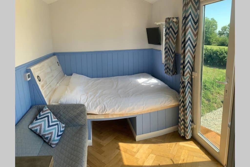 Apple Tree Hut Apartment เท็นบี ภายนอก รูปภาพ